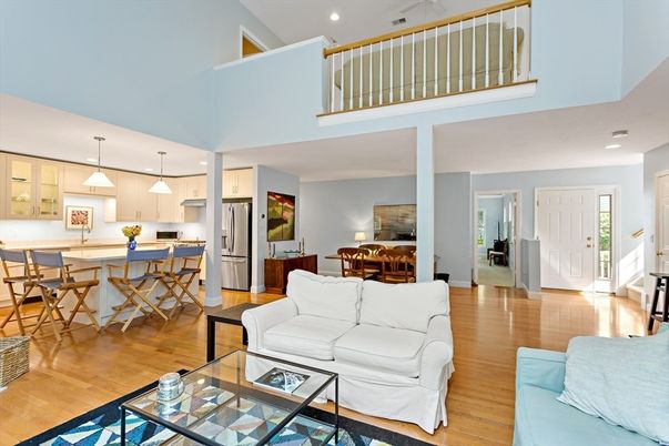 Dining room, Interior, Kitchen, Living room, Pendant Lights, Recessed Lighting, Wood Texture Flooring