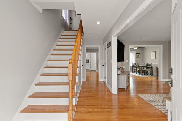 Dining room, Interior, Recessed Lighting, Wood Texture Flooring