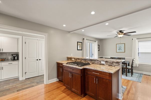 Dining room, Interior, Recessed Lighting, Wood Texture Flooring