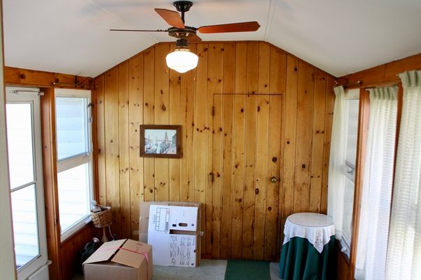 Empty room, Interior, Wooden Walls