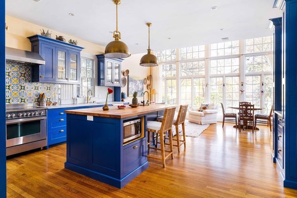 Dining room, Interior, Kitchen, Living room, Pendant Lights, Recessed Lighting, Stainless Steel Appliances, Wood Texture Flooring