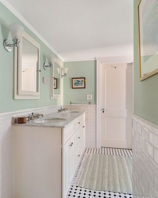 Bathroom, Dual Sink Vanities, Interior