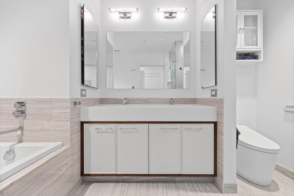 Bathroom, Dual Sink Vanities, Interior