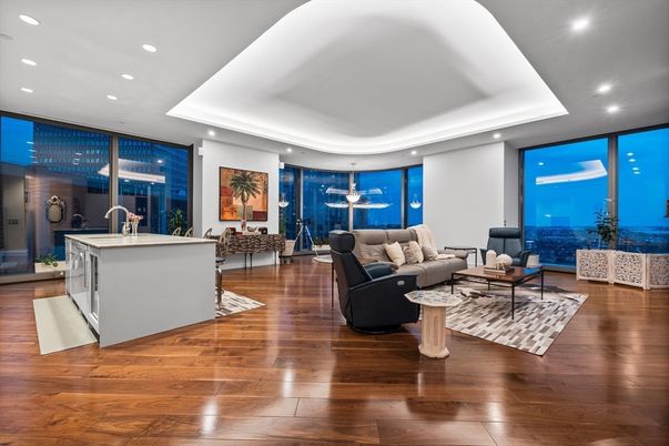 Interior, Kitchen, Living room, Recessed Lighting, Wood Texture Flooring