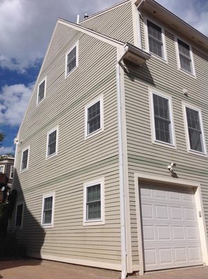 Attached, Exterior, Facade, Rowhouse