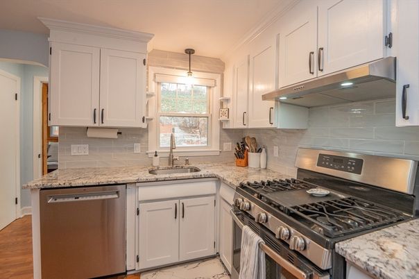 Interior, Kitchen, Pendant Lights, Stainless Steel Appliances, Wood Texture Flooring