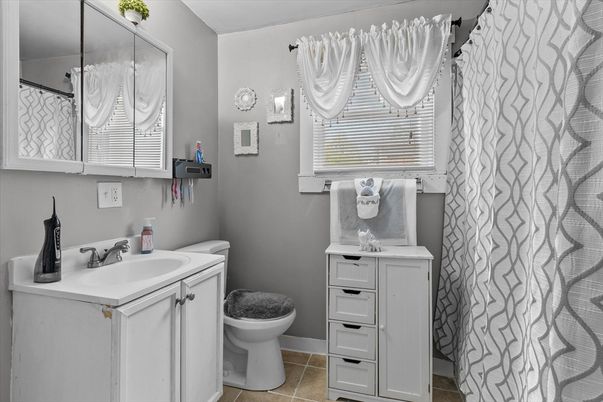 Bathroom, Interior
