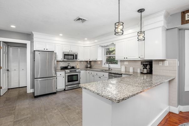 Interior, Kitchen, Pendant Lights, Recessed Lighting, Stainless Steel Appliances