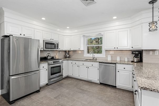 Interior, Kitchen, Pendant Lights, Recessed Lighting, Stainless Steel Appliances