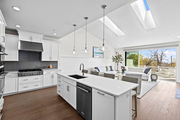 Interior, Kitchen, Living room, Pendant Lights, Recessed Lighting, Stainless Steel Appliances, Wood Texture Flooring