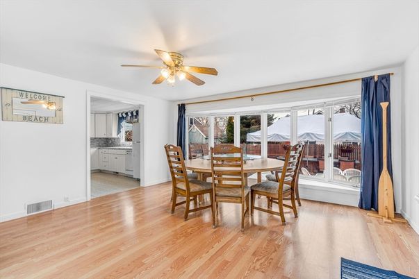 Dining room, Interior, Wood Texture Flooring