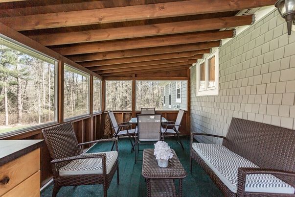 Dining room, Interior, Sun Room, Wooden Beams