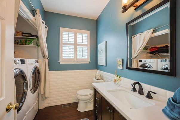 Bathroom, Interior, Utility Closets, Washer, Wood Texture Flooring