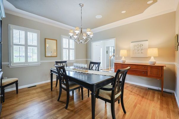 Chandelier, Dining room, Interior, Recessed Lighting, Wood Texture Flooring