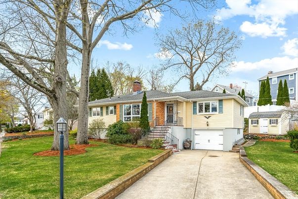 Attached, Exterior, Facade, Brick Facade, Raised Ranch