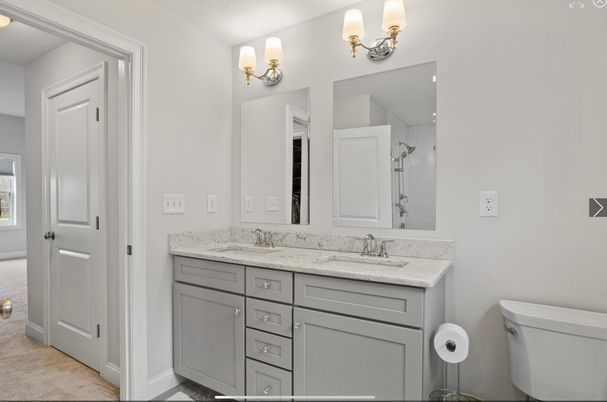 Bathroom, Dual Sink Vanities, Interior