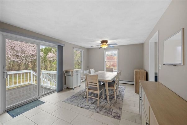 Dining room, Interior