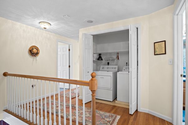 Interior, Utility Closets, Washer, Wood Texture Flooring