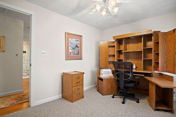 Home Office, Interior