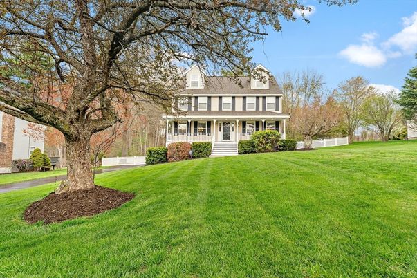 Backyard, Exterior, Facade, Georgian