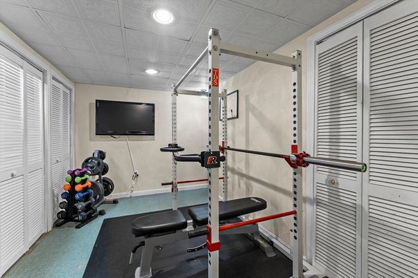 Fitness Equipment, Interior, Recessed Lighting