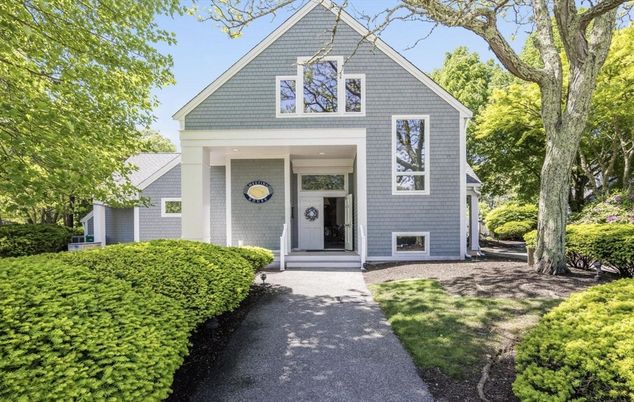 Exterior, Facade, Cape Cod