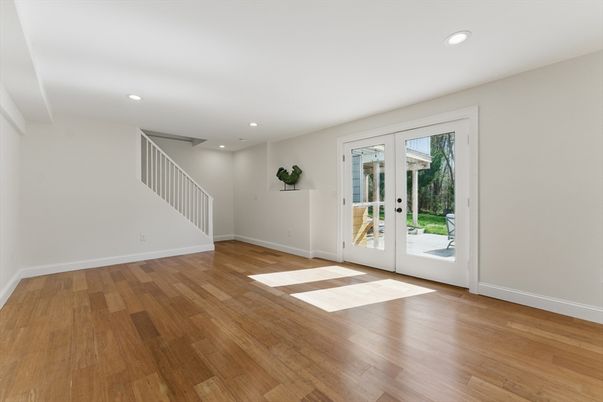 Empty room, Interior, Recessed Lighting, Wood Texture Flooring