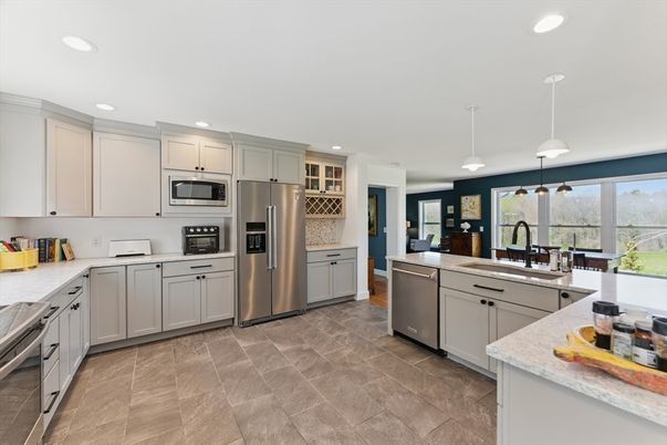 Interior, Kitchen, Pendant Lights, Recessed Lighting, Stainless Steel Appliances