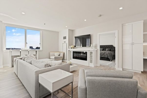 Chandelier, Interior, Kitchen, Living room, Recessed Lighting, Stainless Steel Appliances, Wood Texture Flooring