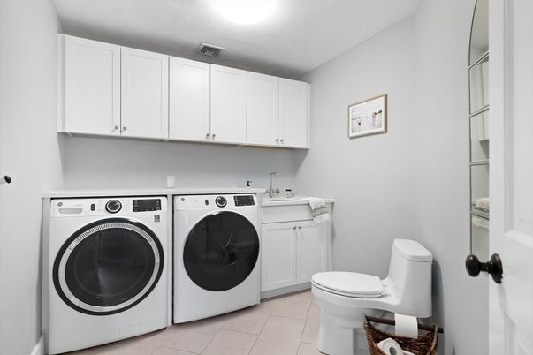 Interior, Washer