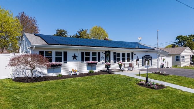 Exterior, Facade, Solar Panels, Cape Cod