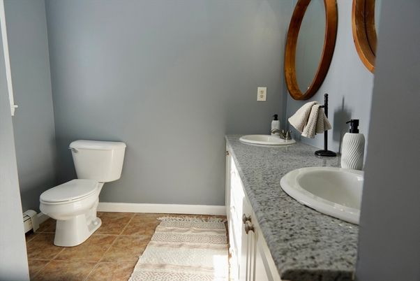 Bathroom, Dual Sink Vanities, Interior