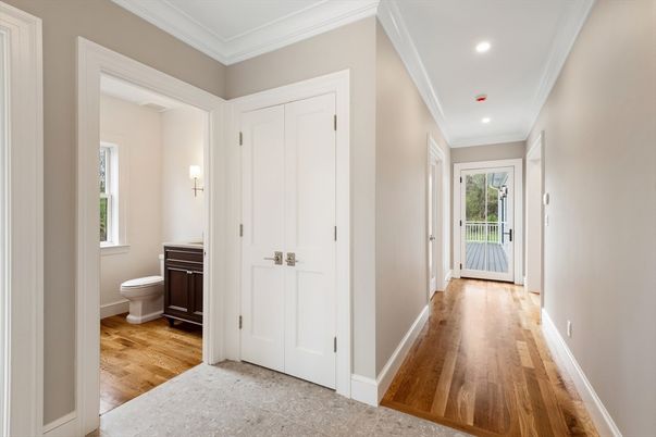 Bathroom, Interior, Recessed Lighting, Wood Texture Flooring
