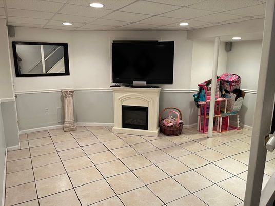Fireplace, Interior, Recessed Lighting