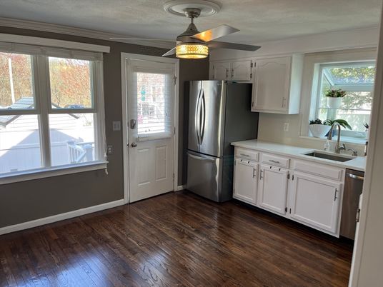 Interior, Kitchen, Wood Texture Flooring