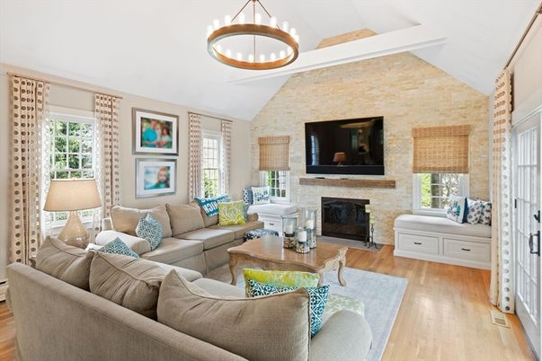 Fireplace, Interior, Living room, Pendant Lights, Stone Walls, Wood Texture Flooring