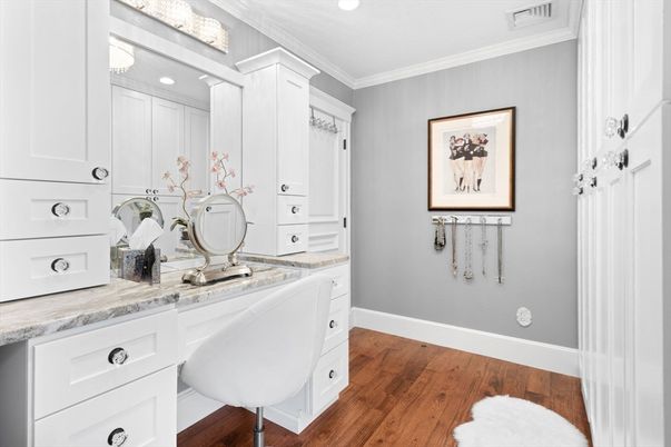 Bathroom, Interior, Recessed Lighting, Wood Texture Flooring