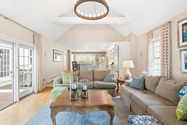 Interior, Kitchen, Living room, Pendant Lights, Recessed Lighting, Wood Texture Flooring