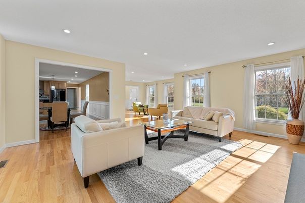 Dining room, Interior, Kitchen, Living room, Pendant Lights, Recessed Lighting, Wood Texture Flooring