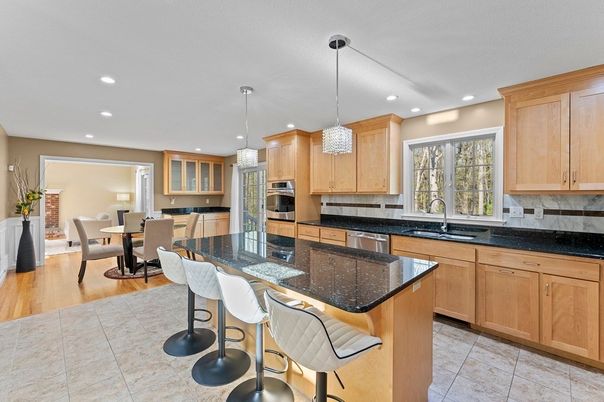 Dining room, Interior, Kitchen, Living room, Pendant Lights, Recessed Lighting, Stainless Steel Appliances, Wood Texture Flooring