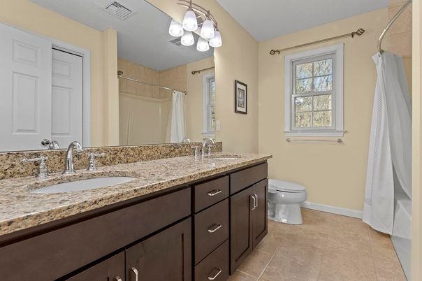 Bathroom, Dual Sink Vanities, Interior