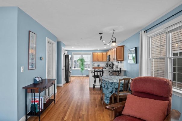 Dining room, Interior, Kitchen, Pendant Lights, Recessed Lighting, Wood Texture Flooring