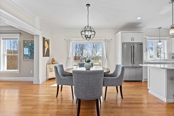 Dining room, Interior, Kitchen, Pendant Lights, Recessed Lighting, Wood Texture Flooring