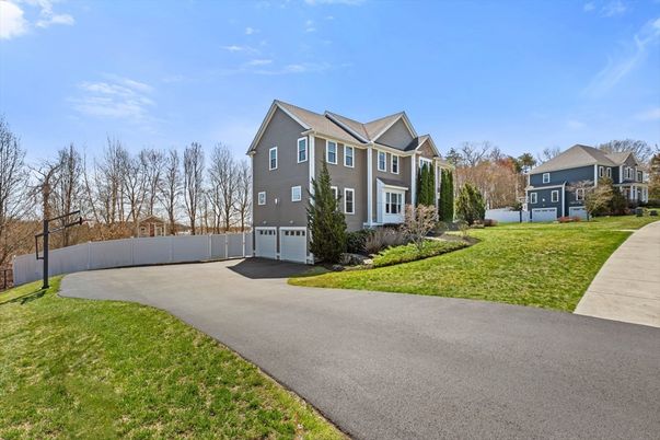 Attached, Backyard, Exterior, Facade, Queen Anne Victorian