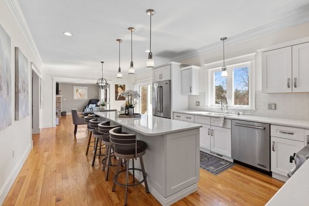 Dining room, Interior, Kitchen, Pendant Lights, Recessed Lighting, Stainless Steel Appliances, Wood Texture Flooring