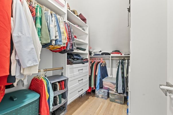 Interior, Walk-in Closets, Wood Texture Flooring