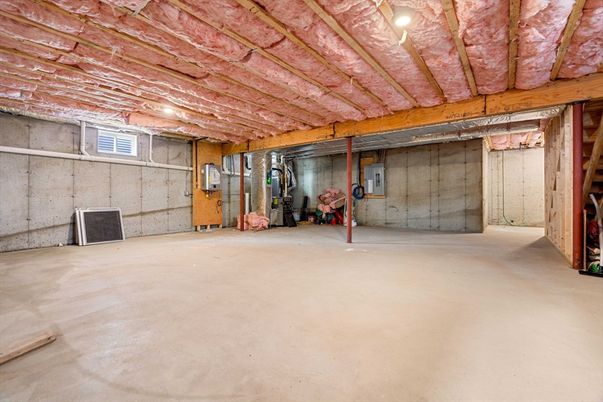 Empty room, Interior, Wooden Beams