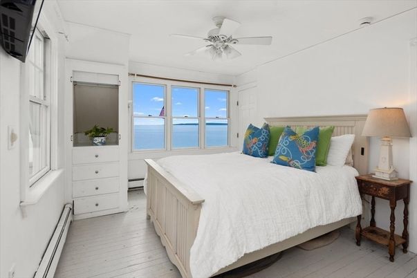 Bedroom, Interior, Water, Wood Texture Flooring