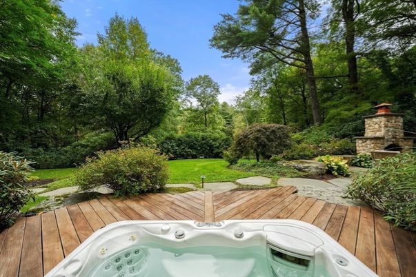 Backyard, Exterior, Hot Tub