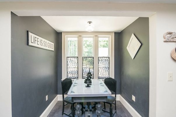 Dining room, Interior
